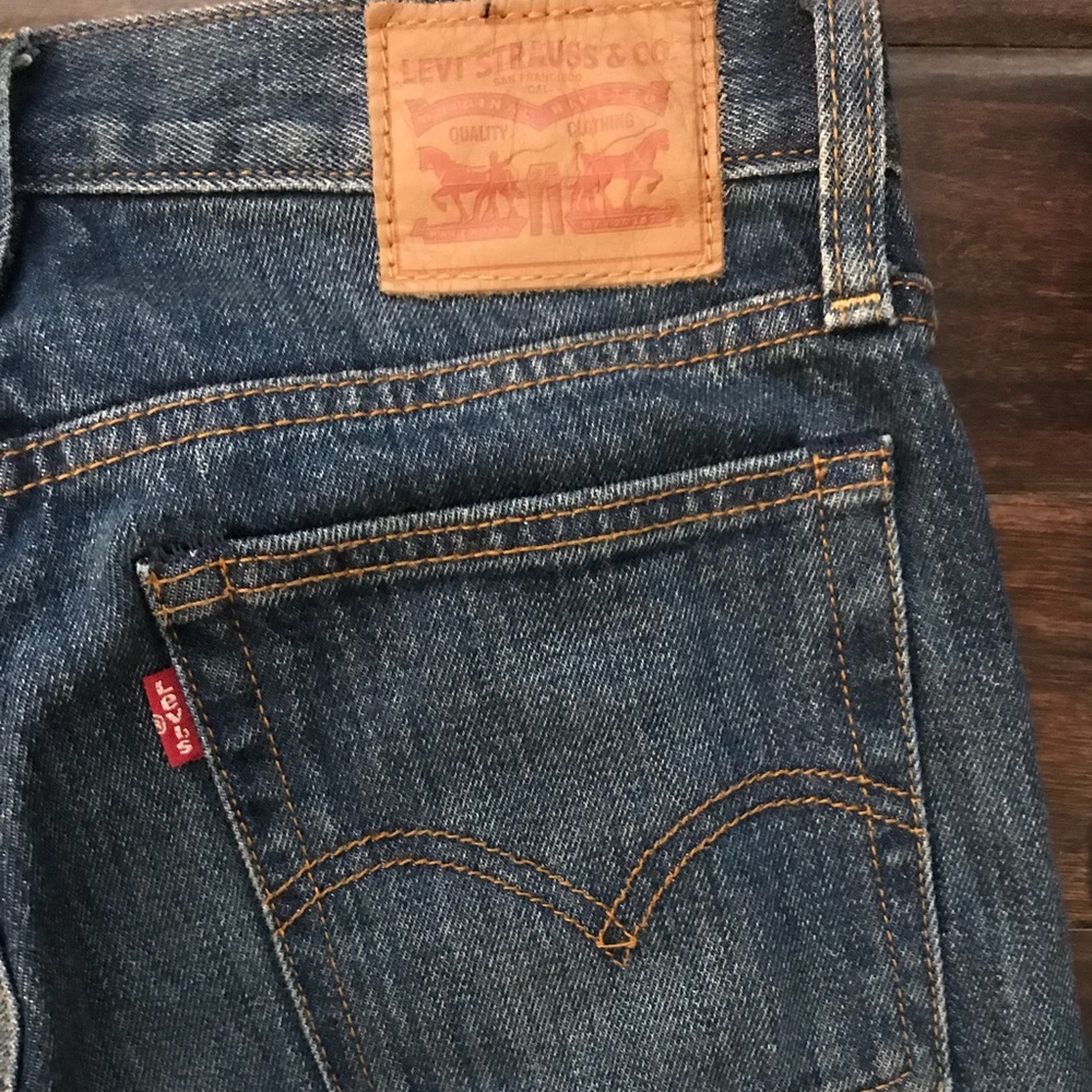 Levi’s Wedgie Icon Jeans